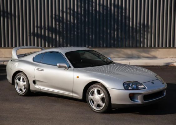 JDM Toyota là gì ? JDM 1993 Toyota Supra RZ 6 - Ảnh sưu tầm