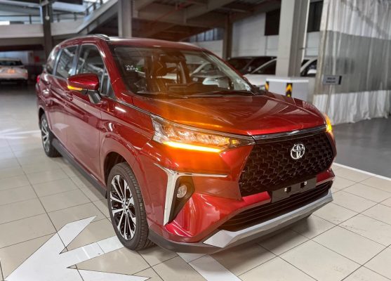 Tư vấn nên mua xe Toyota mới hay cũ