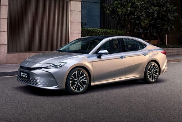 Toyota Camry 2024 có gì đặc biệt