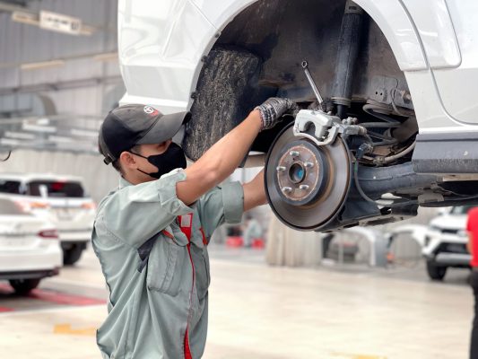 Quy trình bảo dưỡng định kỳ xe Toyota