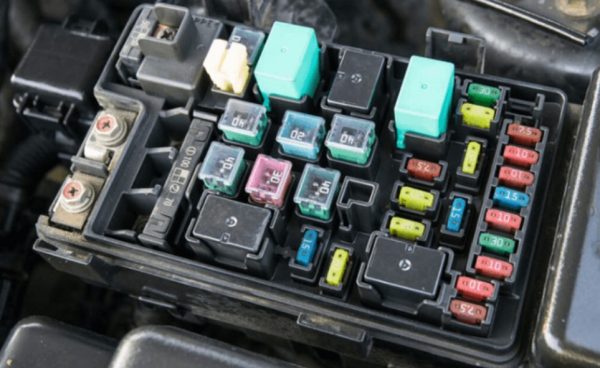 Ký hiệu cầu chì Toyota