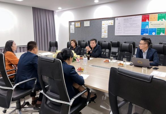 Toyota Tây Ninh vinh dự được đón tiếp đoàn công tác từ Công ty Tài chính Toyota Việt Nam