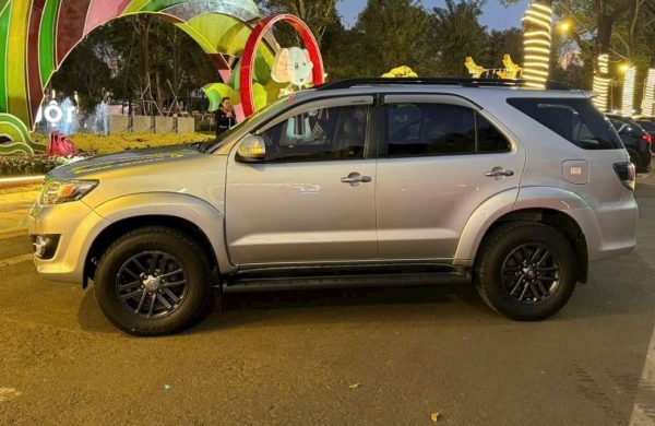 Có nên mua Toyota Fortuner cũ 7 chỗ không