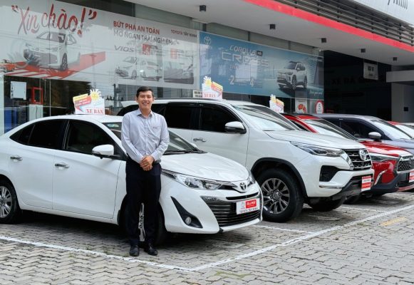 So sánh chi tiết xe số sàn và số tự động cho người mới