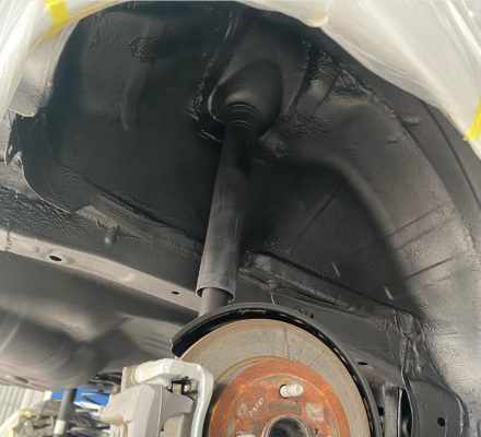 Các phương pháp phủ gầm xe ô tô phổ biến hiện nay